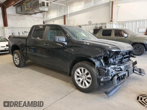 ✅ 2021 Chevrolet Silverado 1500 Custom • VIN: 3GCPYBEK5MG286457 • Лот: 90343775. Опубликован ранее на Copart с пробегом 71 762 миль. Бесплатный доступ к архиву аукционных продаж из США и подробный отчёт об истории автомобиля на DreamBid. Изображение 4.