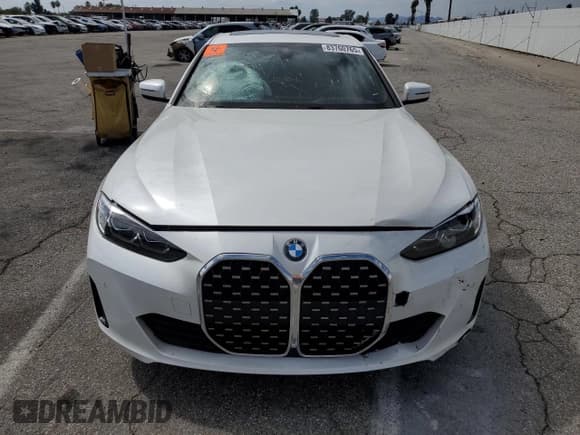 ✅ 2024 BMW 4 Series 430i • VIN: WBA63AV09RFP72620 • Lot: 83760765. Wystawiony na Copart z przebiegiem 16 251 mil. Bezpłatny archiwum sprzedaży aukcyjnych z USA i szczegółowy raport historii pojazdu na DreamBid. Zdjęcie 5.