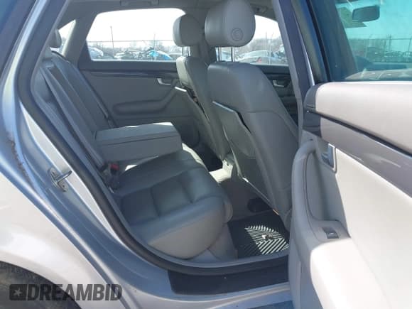 ✅ 2004 Audi A4 1.8T • VIN: WAULC68E14A058154 • Lot: 41749700. Listed on IAAI with 188,223 mi. Free auction sales archive from the USA and detailed vehicle history report at DreamBid. Image 8.