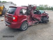 ✅ 2016 Chrysler Town & Country Touring L Anniversary Edition • VIN: 2C4RC1CG0GR253123 • Lot: 42348383. Wystawiony na IAAI z przebiegiem Nie podano. Bezpłatny archiwum sprzedaży aukcyjnych z USA i szczegółowy raport historii pojazdu na DreamBid. Zdjęcie 4.