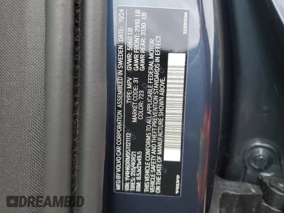 ✅ 2025 Volvo XC60 Ultra • VIN: YV4H60RM9S1121112 • Lot: 53496685. Wystawiony na Copart z przebiegiem 3 822 mil. Bezpłatny archiwum sprzedaży aukcyjnych z USA i szczegółowy raport historii pojazdu na DreamBid. Zdjęcie 13.