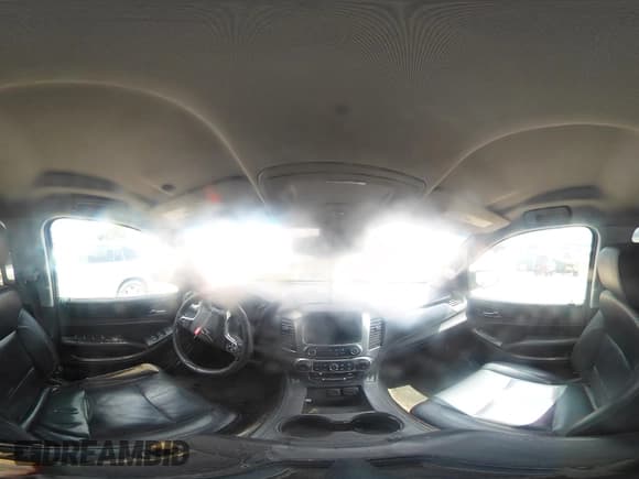 ✅ 2015 Chevrolet Suburban LT • VIN: 1GNSCJKC1FR545648 • Lot: 42982512. Wystawiony na IAAI z przebiegiem 405 947 mil. Bezpłatny archiwum sprzedaży aukcyjnych z USA i szczegółowy raport historii pojazdu na DreamBid. Zdjęcie 18.