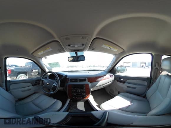 ✅ 2014 Chevrolet Tahoe LT • VIN: 1GNSCBE0XER247248 • Lot: 42438570. Listed on IAAI with 108,455 mi. Free auction sales archive from the USA and detailed vehicle history report at DreamBid. Image 19.