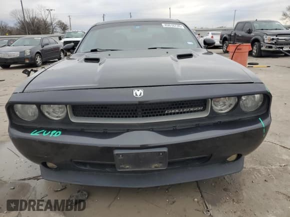 ✅ 2010 Dodge Challenger SE • VIN: 2B3CJ4DV0AH159879 • Lot: 45016735. Wystawiony na Copart z przebiegiem 192 201 mil. Bezpłatny archiwum sprzedaży aukcyjnych z USA i szczegółowy raport historii pojazdu na DreamBid. Zdjęcie 5.