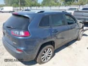 ✅ 2020 Jeep Cherokee Latitude • VIN: 1C4PJLCB2LD634305 • Lot: 43126596. Wystawiony na IAAI z przebiegiem 68 210 mil. Bezpłatny archiwum sprzedaży aukcyjnych z USA i szczegółowy raport historii pojazdu na DreamBid. Zdjęcie 4.