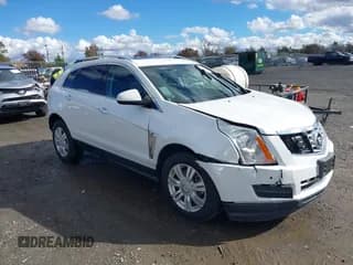 ✅ 2015 Cadillac SRX Luxury Collection • VIN: 3GYFNEE37FS572187 • Lot: 43544677. Wystawiony na IAAI z przebiegiem 131 314 mil. Bezpłatny archiwum sprzedaży aukcyjnych z USA i szczegółowy raport historii pojazdu na DreamBid. Zdjęcie 1.