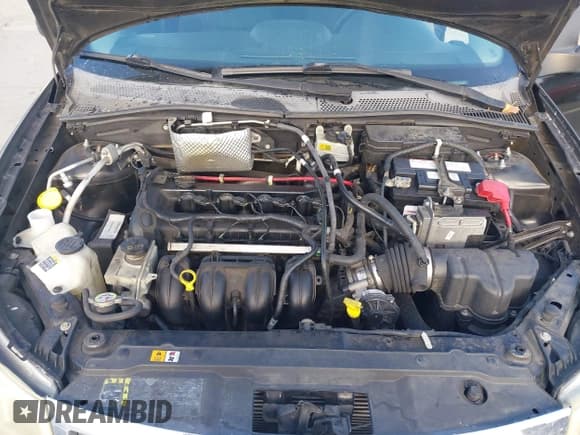 ✅ 2009 Ford Focus SE • VIN: 1FAHP35N19W112715 • Lot: 43898404. Wystawiony na IAAI z przebiegiem 126 910 mil. Bezpłatny archiwum sprzedaży aukcyjnych z USA i szczegółowy raport historii pojazdu na DreamBid. Zdjęcie 10.