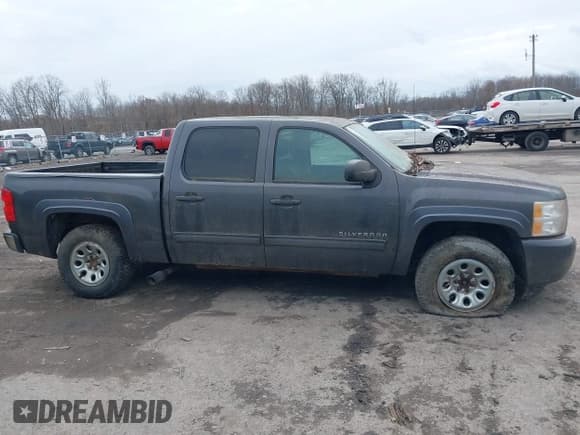 ✅ 2011 Chevrolet Silverado 1500 LS • VIN: 3GCPKREA5BG273612 • Lot: 43720013. Wystawiony na IAAI z przebiegiem 125 171 mil. Bezpłatny archiwum sprzedaży aukcyjnych z USA i szczegółowy raport historii pojazdu na DreamBid. Zdjęcie 13.