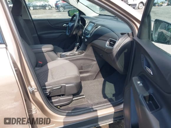 ✅ 2018 Chevrolet Equinox LT • VIN: 2GNAXJEV4J6155743 • Лот: 42883843. Опубликован ранее на IAAI с пробегом 141 907 миль. Бесплатный доступ к архиву аукционных продаж из США и подробный отчёт об истории автомобиля на DreamBid. Изображение 5.