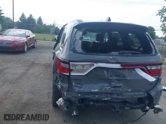 ✅ 2024 Dodge Durango GT Plus • VIN: 1C4RDJDG7RC175883 • Lot: 42422805. Wystawiony na IAAI z przebiegiem 10 624 mil. Bezpłatny archiwum sprzedaży aukcyjnych z USA i szczegółowy raport historii pojazdu na DreamBid. Zdjęcie 16.