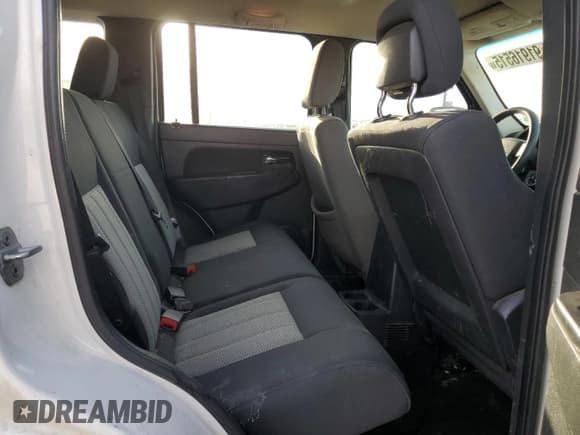 ✅ 2010 Jeep Liberty Sport • VIN: 1J4PN2GK4AW102929 • Lot: 91916515. Listed on Copart with 276,274 mi. Free auction sales archive from the USA and detailed vehicle history report at DreamBid. Image 10.