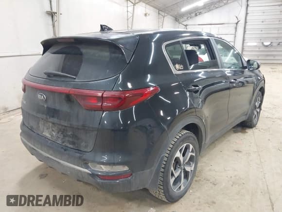 ✅ 2020 Kia Sportage LX • VIN: KNDPMCAC6L7830975 • Lot: 43534019. Listed on IAAI with 102,958 mi. Free auction sales archive from the USA and detailed vehicle history report at DreamBid. Image 4.