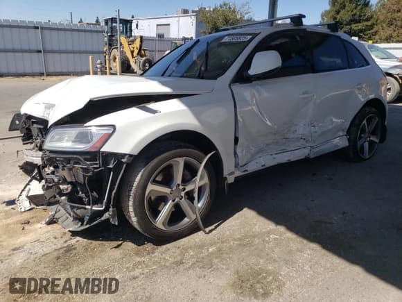 ✅ 2014 Audi Q5 Premium Plus • VIN: WA1CMAFP5EA021708 • Lot: 71505825. Listed on Copart with 116,787 mi. Free auction sales archive from the USA and detailed vehicle history report at DreamBid. Image 1.