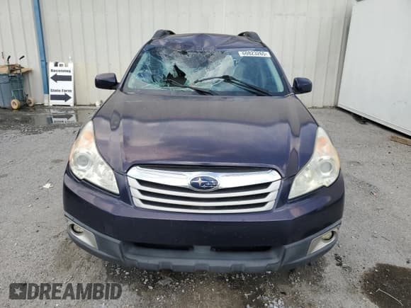 ✅ 2012 Subaru Outback Prem • VIN: 4S4BRBCC0C3258324 • Lot: 60823265. Listed on Copart with 133,846 mi. Free auction sales archive from the USA and detailed vehicle history report at DreamBid. Image 5.