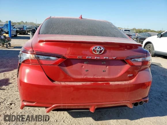 ✅ 2022 Toyota Camry SE • VIN: 4T1G11AK8NU035074 • Lot: 91354645. Wystawiony na Copart z przebiegiem 59 877 mil. Bezpłatny archiwum sprzedaży aukcyjnych z USA i szczegółowy raport historii pojazdu na DreamBid. Zdjęcie 6.