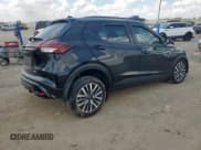 ✅ 2023 Nissan Kicks SV • VIN: 3N1CP5CVXPL520588 • Lot: 81286885. Wystawiony na Copart z przebiegiem Nie podano. Bezpłatny archiwum sprzedaży aukcyjnych z USA i szczegółowy raport historii pojazdu na DreamBid. Zdjęcie 3.