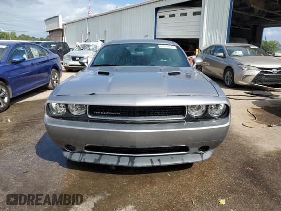 ✅ 2013 Dodge Challenger SXT • VIN: 2C3CDYAG4DH674914 • Lot: 60047544. Wystawiony na Copart z przebiegiem 79 978 mil. Bezpłatny archiwum sprzedaży aukcyjnych z USA i szczegółowy raport historii pojazdu na DreamBid. Zdjęcie 5.