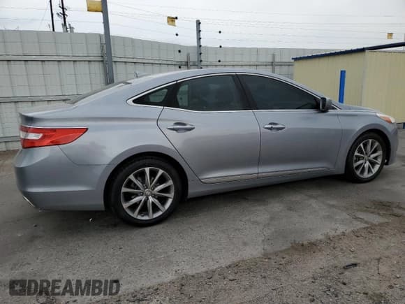 ✅ 2016 Hyundai Azera • VIN: KMHFG4JG2GA506616 • Лот: 65019115. Опубликован ранее на Copart с пробегом 93 770 миль. Бесплатный доступ к архиву аукционных продаж из США и подробный отчёт об истории автомобиля на DreamBid. Изображение 3.