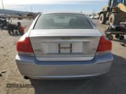 ✅ 2006 Volvo S60 2.4L Turbo • VIN: YV1RS547862553959 • Lot: 86755954. Wystawiony na Copart z przebiegiem 208 311 mil. Bezpłatny archiwum sprzedaży aukcyjnych z USA i szczegółowy raport historii pojazdu na DreamBid. Zdjęcie 6.