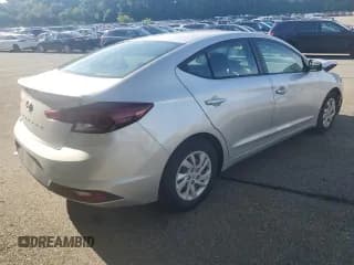 ✅ 2019 Hyundai Elantra SE • VIN: 5NPD74LFXKH413182 • Lot: 71697085. Listed on Copart with 85,458 mi. Free auction sales archive from the USA and detailed vehicle history report at DreamBid. Image 3.