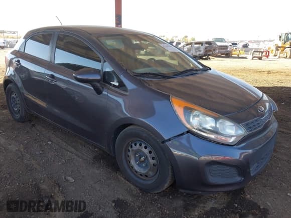 ✅ 2015 Kia Rio SX • VIN: KNADN5A36F6460159 • Lot: 41308658. Wystawiony na IAAI z przebiegiem 145 592 mil. Bezpłatny archiwum sprzedaży aukcyjnych z USA i szczegółowy raport historii pojazdu na DreamBid. Zdjęcie 1.