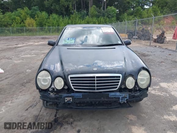 ✅ 2000 Mercedes-Benz E 320 • VIN: WDBJF65J0YB127191 • Lot: 42966015. Wystawiony na IAAI z przebiegiem 212 656 mil. Bezpłatny archiwum sprzedaży aukcyjnych z USA i szczegółowy raport historii pojazdu na DreamBid. Zdjęcie 6.