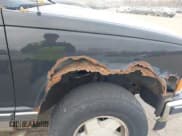 ✅ 1996 Chevrolet Silverado 1500 • VIN: 1GCEK19R6TE159264 • Лот: 43735506. Опубликован ранее на IAAI с пробегом 273 073 миль. Бесплатный доступ к архиву аукционных продаж из США и подробный отчёт об истории автомобиля на DreamBid. Изображение 6.