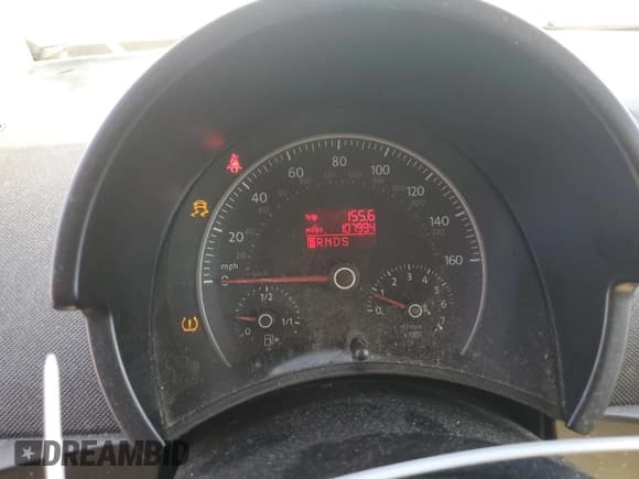 ✅ 2009 Volkswagen Beetle S • VIN: 3VWPG31C49M517085 • Lot: 85081985. Wystawiony na Copart z przebiegiem 107 994 mil. Bezpłatny archiwum sprzedaży aukcyjnych z USA i szczegółowy raport historii pojazdu na DreamBid. Zdjęcie 9.