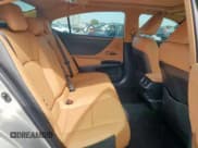 ✅ 2025 Lexus ES 350 • VIN: 58ADZ1B17SU186638 • Лот: 56109465. Опубликован ранее на Copart с пробегом 6 073 миль. Бесплатный доступ к архиву аукционных продаж из США и подробный отчёт об истории автомобиля на DreamBid. Изображение 10.