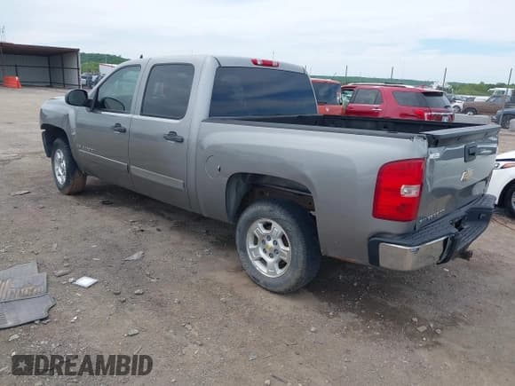 ✅ 2007 Chevrolet Silverado 1500 1LT • VIN: 2GCEC13J271510467 • Lot: 42184998. Wystawiony na IAAI z przebiegiem 258 558 mil. Bezpłatny archiwum sprzedaży aukcyjnych z USA i szczegółowy raport historii pojazdu na DreamBid. Zdjęcie 3.