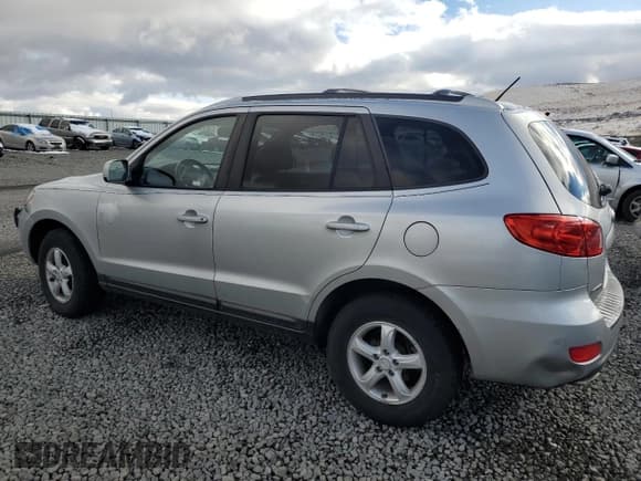 ✅ 2007 Hyundai Santa Fe GLS • VIN: KM8SG73D87U108280 • Lot: 81076294. Listed on Copart with 266,934 mi. Free auction sales archive from the USA and detailed vehicle history report at DreamBid. Image 2.