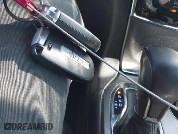 ✅ 2019 Jeep Grand Cherokee Upland • VIN: 1C4RJFAG6KC641920 • Lot: 41661759. Listed on IAAI with 99,785 mi. Free auction sales archive from the USA and detailed vehicle history report at DreamBid. Image 11.