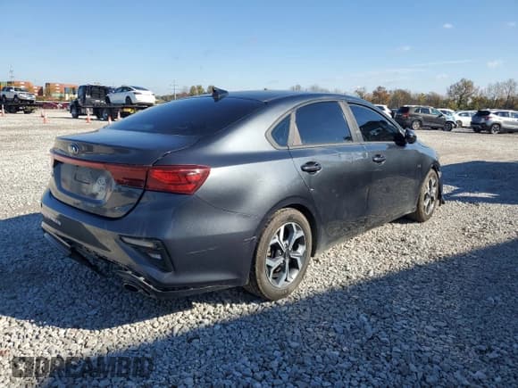 ✅ 2019 Kia Forte LXS • VIN: 3KPF24AD6KE131781 • Lot: 91229225. Listed on Copart with 103,512 mi. Free auction sales archive from the USA and detailed vehicle history report at DreamBid. Image 3.