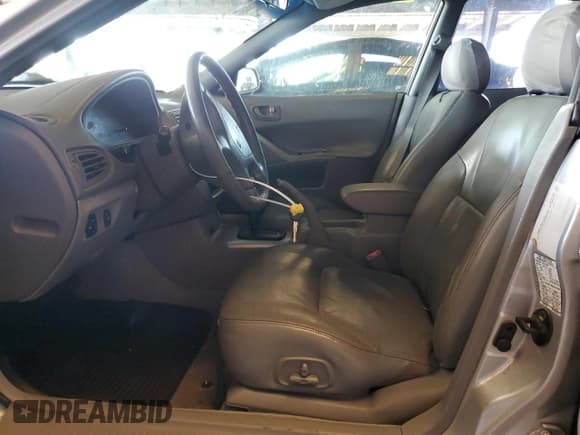 ✅ 2002 Mitsubishi Galant ES • VIN: 4A3AA46G82E123531 • Лот: 65076425. Опубликован ранее на Copart с пробегом 177 533 миль. Бесплатный доступ к архиву аукционных продаж из США и подробный отчёт об истории автомобиля на DreamBid. Изображение 7.