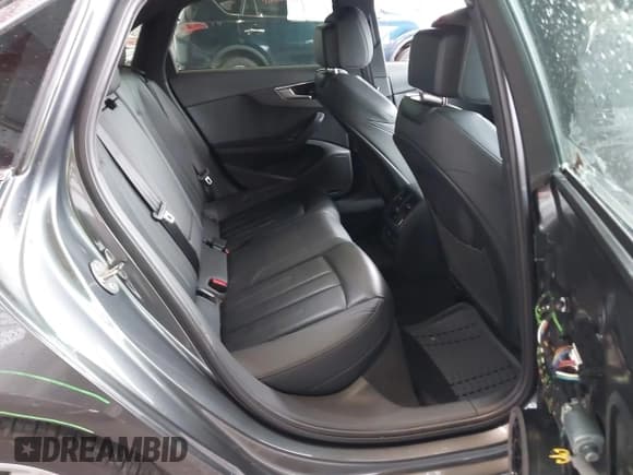 ✅ 2022 Audi A4 S line Premium Plus • VIN: WAUEAAF49NN014960 • Лот: 43473446. Опубликован ранее на IAAI с пробегом 77 631 миль. Бесплатный доступ к архиву аукционных продаж из США и подробный отчёт об истории автомобиля на DreamBid. Изображение 8.