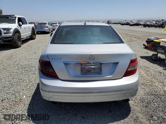 ✅ 2008 Mercedes-Benz C 300 Sport • VIN: WDDGF54X98F065106 • Lot: 61669995. Listed on Copart with 197,374 mi. Free auction sales archive from the USA and detailed vehicle history report at DreamBid. Image 6.