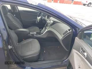 ✅ 2012 Hyundai Sonata SE • VIN: 5NPEC4AC0CH314087 • Lot: 43553139. Listed on IAAI with 178,159 mi. Free auction sales archive from the USA and detailed vehicle history report at DreamBid. Image 5.