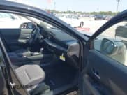 ✅ 2025 Nissan Kicks SV • VIN: 3N8AP6CB2SL438867 • Lot: 43205336. Wystawiony na IAAI z przebiegiem 401 mil. Bezpłatny archiwum sprzedaży aukcyjnych z USA i szczegółowy raport historii pojazdu na DreamBid. Zdjęcie 5.