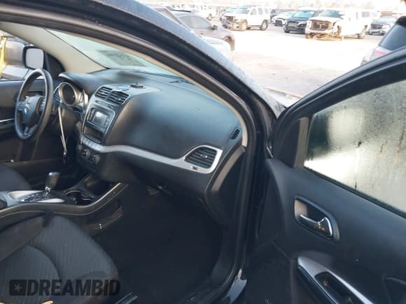 ✅ 2014 Dodge Journey SE • VIN: 3C4PDCAB1ET116547 • Lot: 43525506. Listed on IAAI with 171,386 mi. Free auction sales archive from the USA and detailed vehicle history report at DreamBid. Image 5.