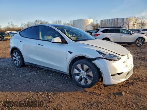 ✅ 2022 Tesla Model Y Long Range • VIN: 7SAYGDEE1NF321454 • Lot: 93972555. Wystawiony na Copart z przebiegiem 105 082 mil. Bezpłatny archiwum sprzedaży aukcyjnych z USA i szczegółowy raport historii pojazdu na DreamBid. Zdjęcie 4.