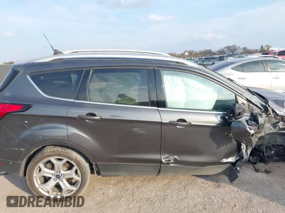 ✅ 2019 Ford Escape Titanium • VIN: 1FMCU0J92KUA62442 • Лот: 43734488. Опубликован ранее на IAAI с пробегом 118 912 миль. Бесплатный доступ к архиву аукционных продаж из США и подробный отчёт об истории автомобиля на DreamBid. Изображение 12.