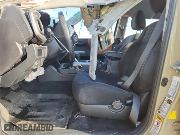 ✅ 2017 Toyota Tacoma SR5 • VIN: 3TMCZ5AN2HM090237 • Lot: 81332045. Listed on Copart with 69,372 mi. Free auction sales archive from the USA and detailed vehicle history report at DreamBid. Image 7.