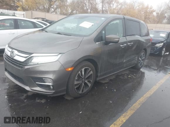 ✅ 2018 Honda Odyssey Elite • VIN: 5FNRL6H90JB059167 • Lot: 43741041. Listed on IAAI with 100,118 mi. Free auction sales archive from the USA and detailed vehicle history report at DreamBid. Image 17.