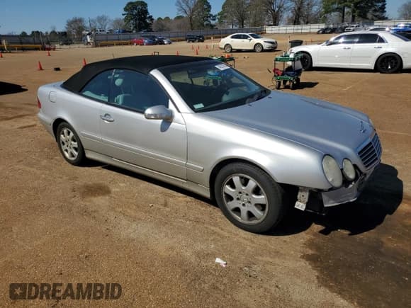 ✅ 2002 Mercedes-Benz CLK 320/430 • VIN: WDBLK65G32T114476 • Lot: 46873655. Listed on Copart with 79,682 mi. Free auction sales archive from the USA and detailed vehicle history report at DreamBid. Image 4.