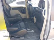 ✅ 2014 Chrysler Town & Country Touring L • VIN: 2C4RC1CG1ER176646 • Лот: 42832372. Опубликован ранее на IAAI с пробегом 123 815 миль. Бесплатный доступ к архиву аукционных продаж из США и подробный отчёт об истории автомобиля на DreamBid. Изображение 8.