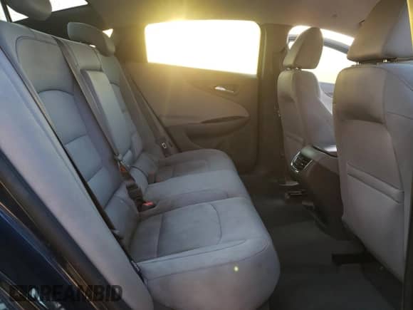 2016 Chevrolet Malibu LT z VIN 1G1ZE5ST6GF357261, wystawiony jako Copart lot #83763445 z przebiegiem 103 685 mil mil oraz Szkoda całkowita • Salvage title. Historia ofert i sprzedaży dostępna na DreamBid. Obrazek 10.