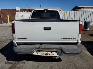 ✅ 1998 Chevrolet S-10 LS • VIN: 1GCCS1947W8218675 • Лот: 49443955. Опубликован ранее на Copart с пробегом 274 750 миль. Бесплатный доступ к архиву аукционных продаж из США и подробный отчёт об истории автомобиля на DreamBid. Изображение 6.