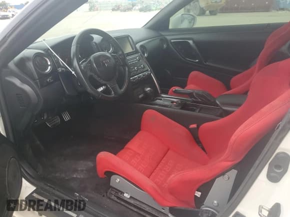 ✅ 2015 Nissan GT-R Premium • VIN: JN1AR5EF5FM281737 • Lot: 80119804. Listed on Copart with 50,726 mi. Free auction sales archive from the USA and detailed vehicle history report at DreamBid. Image 7.