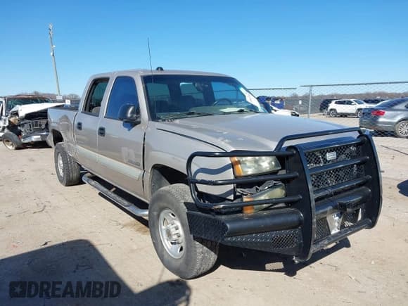 ✅ 2004 Chevrolet Silverado 2500HD LS • VIN: 1GCHC23U14F163344 • Лот: 41687719. Опубликован ранее на IAAI с пробегом Не указан. Бесплатный доступ к архиву аукционных продаж из США и подробный отчёт об истории автомобиля на DreamBid. Изображение 1.