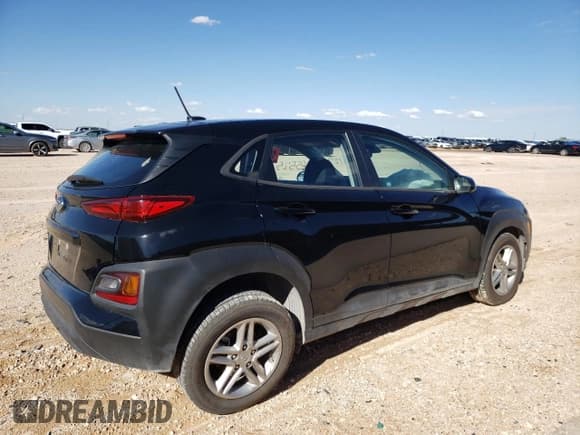 ✅ 2021 Hyundai Kona SE • VIN: KM8K12AAXMU644401 • Lot: 73584023. Wystawiony na Copart z przebiegiem 65 525 mil. Bezpłatny archiwum sprzedaży aukcyjnych z USA i szczegółowy raport historii pojazdu na DreamBid. Zdjęcie 3.
